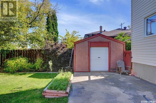 918 Henry Street, Moose Jaw, SK - Outdoor With Exterior