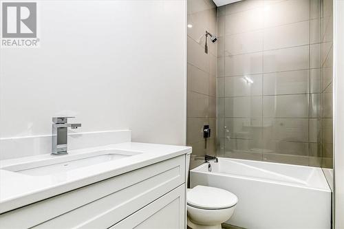 15 Teravista, Sudbury, ON - Indoor Photo Showing Bathroom