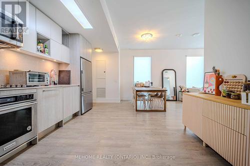 322 - 118 Merchants' Wharf Avenue, Toronto, ON - Indoor Photo Showing Kitchen