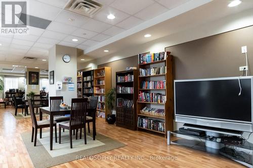 805 - 3650 Kingston Road, Toronto, ON - Indoor