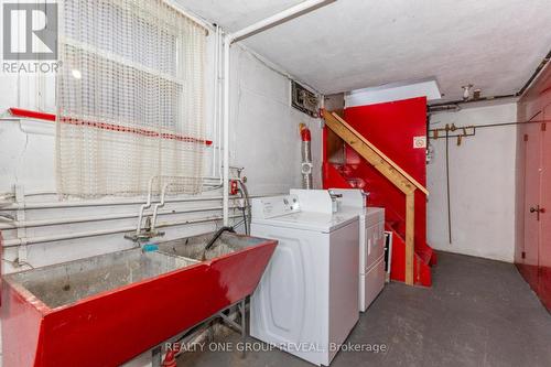 385 Mary Street N, Oshawa, ON - Indoor Photo Showing Laundry Room