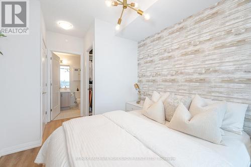 616 - 7895 Jane Street, Vaughan, ON - Indoor Photo Showing Bedroom