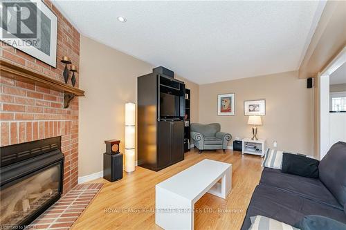 125 Ferndale Drive S, Barrie, ON - Indoor Photo Showing Living Room With Fireplace