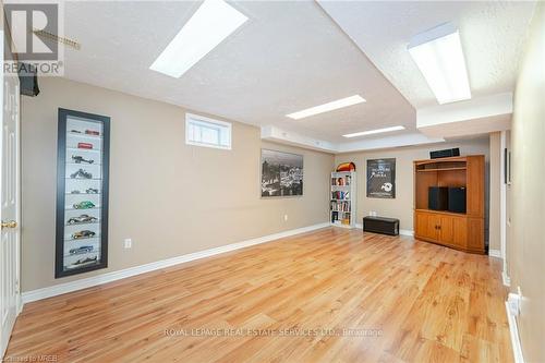 125 Ferndale Drive S, Barrie, ON - Indoor Photo Showing Other Room