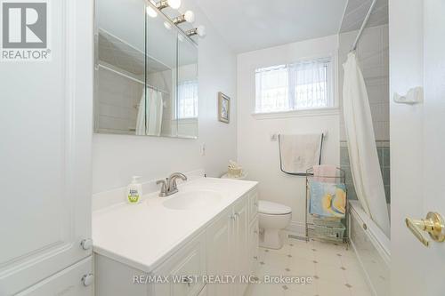 111 Wareside Road, Toronto, ON - Indoor Photo Showing Bathroom