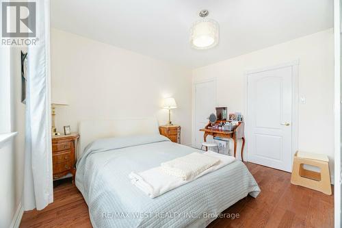 111 Wareside Road, Toronto, ON - Indoor Photo Showing Bedroom