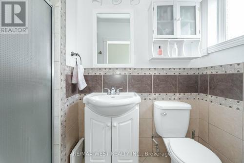 111 Wareside Road, Toronto, ON - Indoor Photo Showing Bathroom