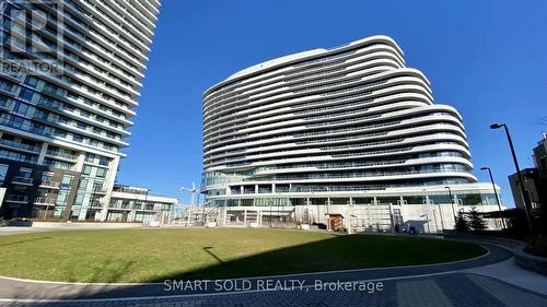 1216 - 2520 Eglinton Avenue, Mississauga, ON - Outdoor