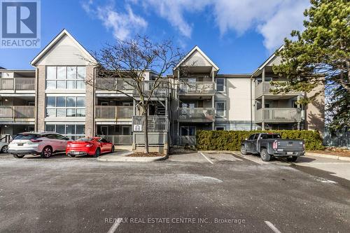 102 - 2040 Cleaver Avenue, Burlington, ON - Outdoor