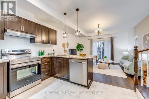 4152 Galileo Common, Burlington, ON - Indoor Photo Showing Kitchen With Stainless Steel Kitchen With Upgraded Kitchen