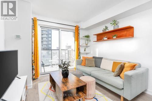 1208 - 1410 Dupont Street, Toronto, ON - Indoor Photo Showing Living Room