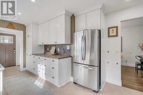 1168 Westerdam Road, Mississauga, ON - Indoor Photo Showing Kitchen