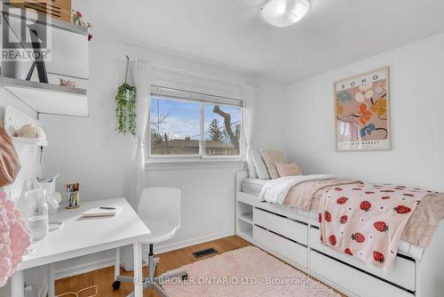 1168 Westerdam Road, Mississauga, ON - Indoor Photo Showing Bedroom