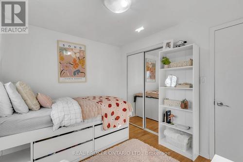 1168 Westerdam Road, Mississauga, ON - Indoor Photo Showing Bedroom