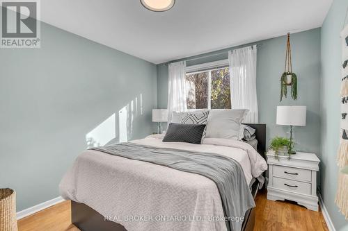 1168 Westerdam Road, Mississauga, ON - Indoor Photo Showing Bedroom