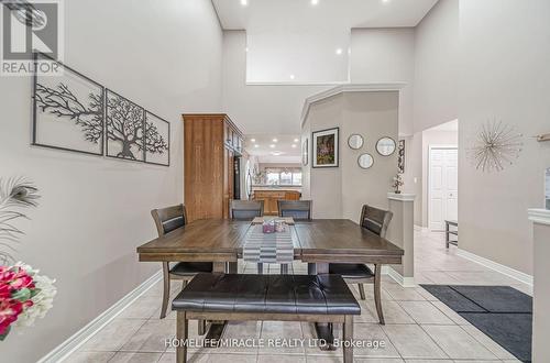 93 Lynch Circle S, Guelph, ON - Indoor Photo Showing Dining Room