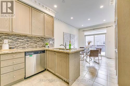 3078 Janice Drive, Oakville, ON - Indoor Photo Showing Kitchen With Double Sink