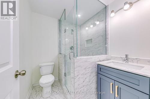 3078 Janice Drive, Oakville, ON - Indoor Photo Showing Bathroom