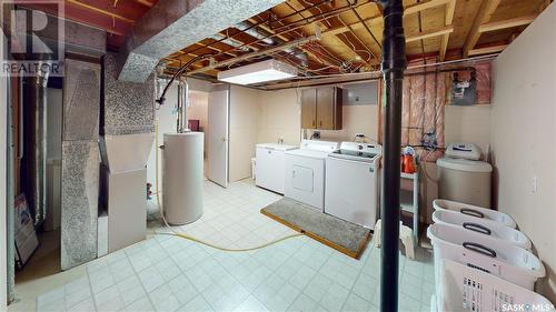 88 Thorn Crescent, Regina, SK - Indoor Photo Showing Laundry Room