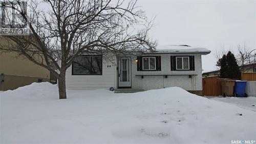 88 Thorn Crescent, Regina, SK - Outdoor