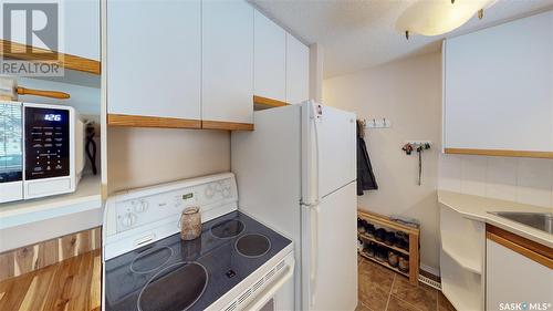 88 Thorn Crescent, Regina, SK - Indoor Photo Showing Laundry Room