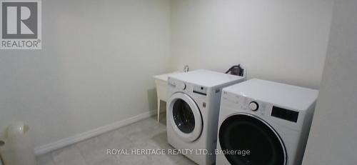 10 Bill Cole Court, Clarington (Bowmanville), ON - Indoor Photo Showing Laundry Room