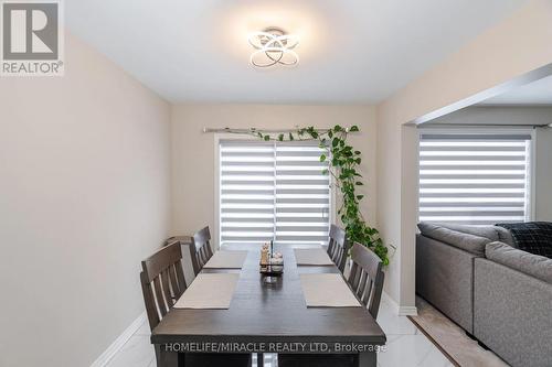 16 Hollingsworth Circle, Brampton, ON - Indoor Photo Showing Dining Room