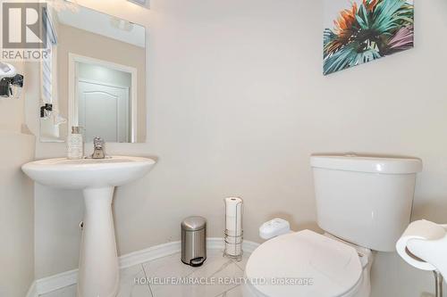 16 Hollingsworth Circle, Brampton, ON - Indoor Photo Showing Bathroom