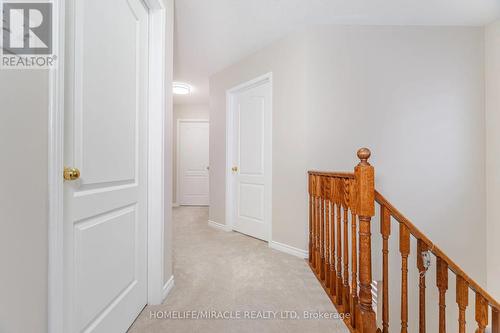 16 Hollingsworth Circle, Brampton, ON - Indoor Photo Showing Other Room