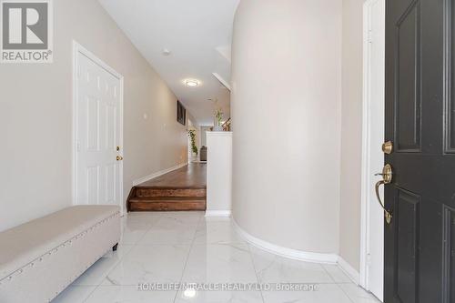 16 Hollingsworth Circle, Brampton, ON - Indoor Photo Showing Other Room