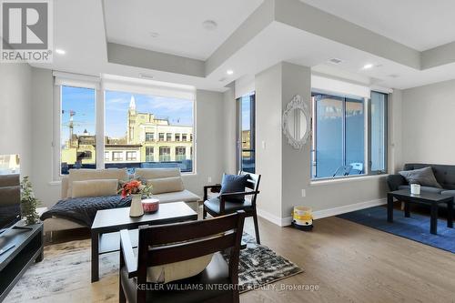 806 - 101 Queen Street, Ottawa, ON - Indoor Photo Showing Living Room