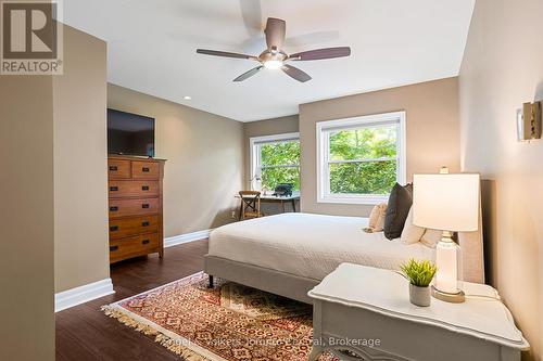 365 2Nd Avenue E, Owen Sound, ON - Indoor Photo Showing Bedroom