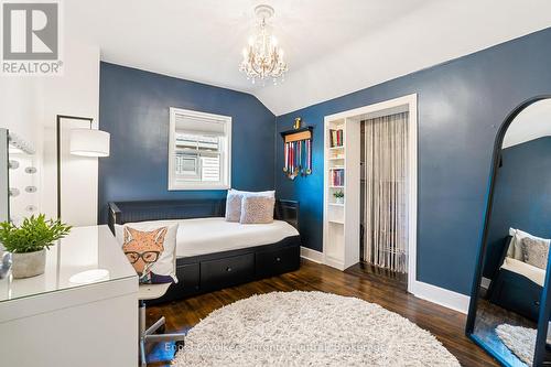 365 2Nd Avenue E, Owen Sound, ON - Indoor Photo Showing Bedroom