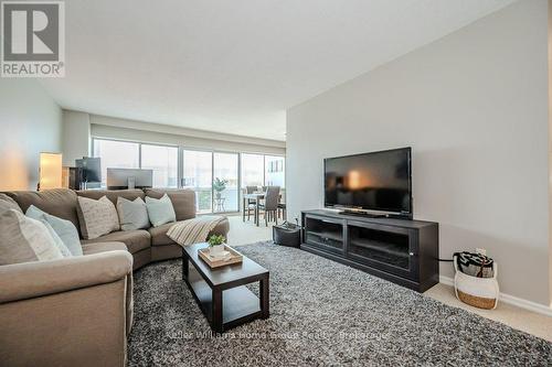 505 - 45 Westmount Road N, Waterloo, ON - Indoor Photo Showing Living Room