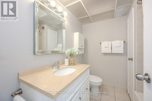 505 - 45 Westmount Road N, Waterloo, ON - Indoor Photo Showing Bathroom