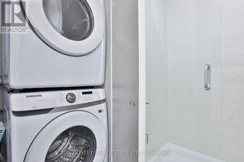 447 - 33 Mill Street, Toronto, ON - Indoor Photo Showing Laundry Room