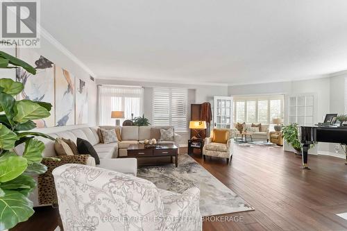 2603 - 701 Geneva Street, St. Catharines (437 - Lakeshore), ON - Indoor Photo Showing Living Room