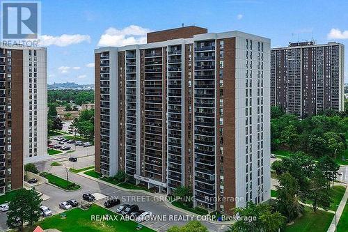 1803 - 17 Knightsbridge Road, Brampton, ON - Outdoor With Facade