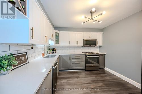 1206 - 55 Green Valley Drive, Kitchener, ON - Indoor Photo Showing Kitchen