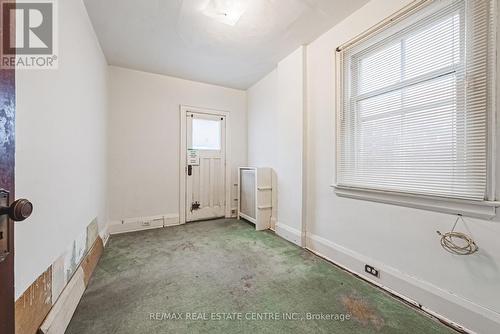 8 Main Street, Toronto, ON - Indoor Photo Showing Other Room