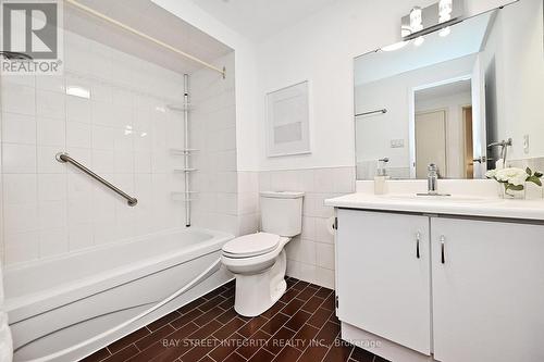 128 Larksmere Court, Markham, ON - Indoor Photo Showing Bathroom