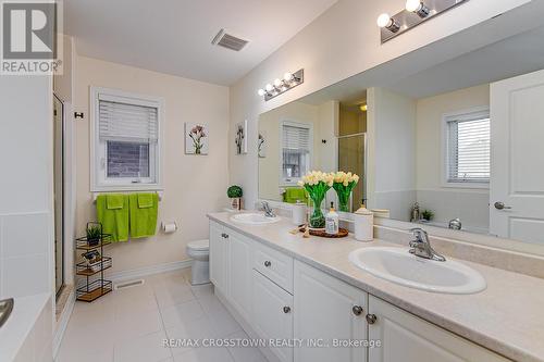 96 Manor Hampton Street, East Gwillimbury, ON - Indoor Photo Showing Bathroom