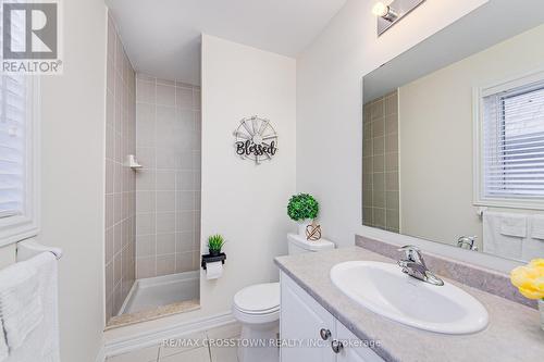 96 Manor Hampton Street, East Gwillimbury, ON - Indoor Photo Showing Bathroom