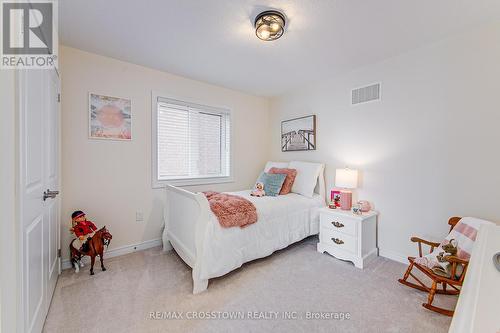 96 Manor Hampton Street, East Gwillimbury, ON - Indoor Photo Showing Bedroom