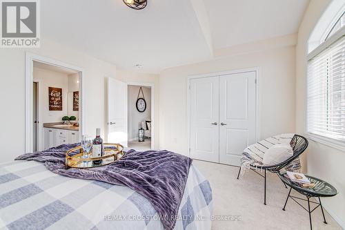 96 Manor Hampton Street, East Gwillimbury, ON - Indoor Photo Showing Bedroom