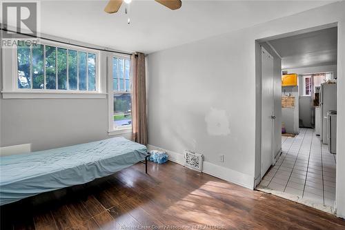 412 Prince Road, Windsor, ON - Indoor Photo Showing Bedroom