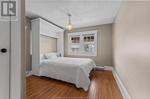 1174 Chilver Road, Windsor, ON - Indoor Photo Showing Bedroom