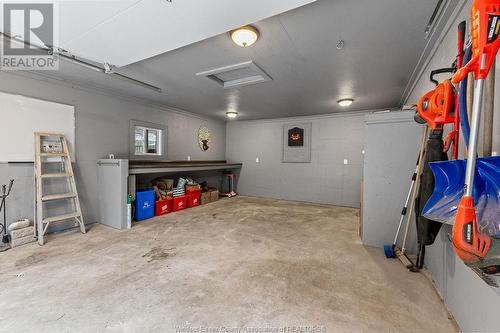 1174 Chilver Road, Windsor, ON - Indoor Photo Showing Garage