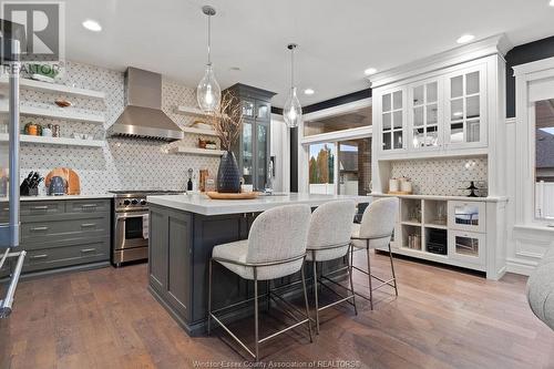 544 River Downs Avenue, Lakeshore, ON - Indoor Photo Showing Kitchen With Upgraded Kitchen