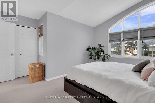 4308 Sunwood Crescent S, Ottawa, ON - Indoor Photo Showing Bedroom